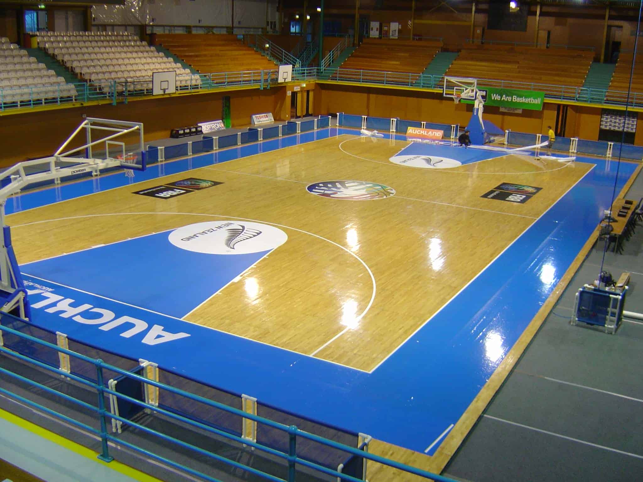 Adhesive floor vinyl