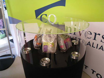 Big Round Plinth with Clear Case