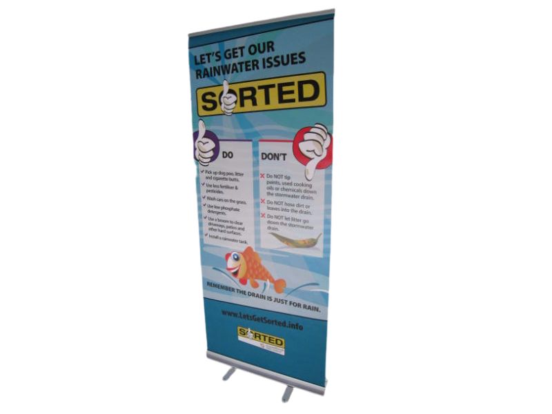 850mm wide Quickscreen exhibition banners