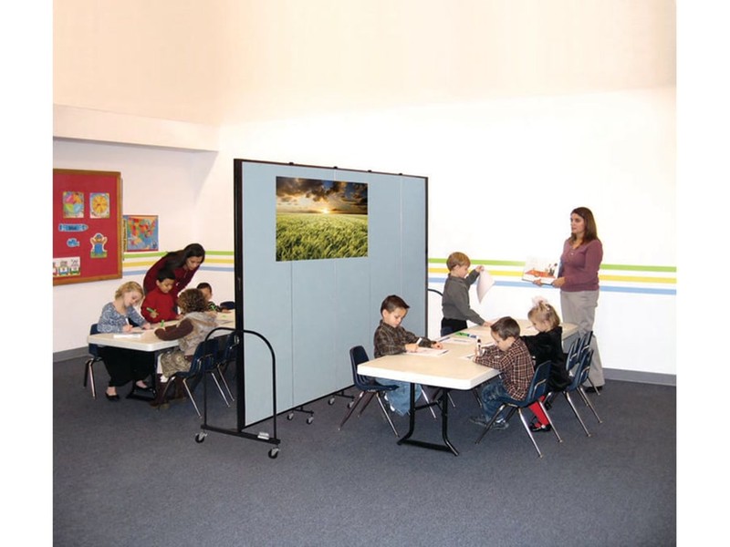  Screenflex being used in a church hall