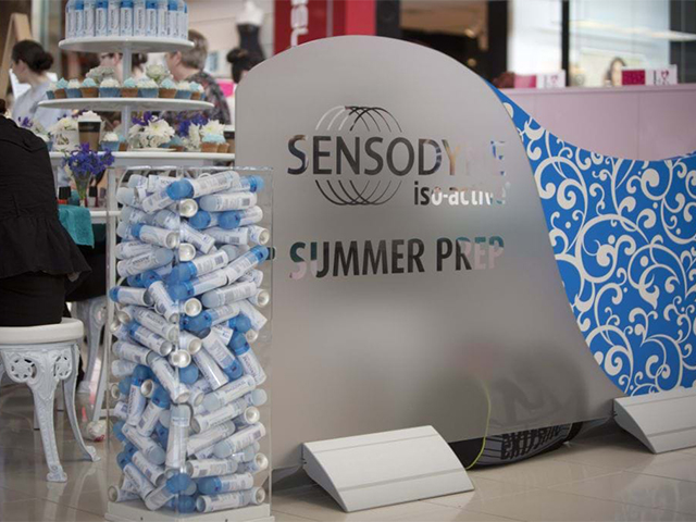 Clear Acrylic Plinth Dump Bin