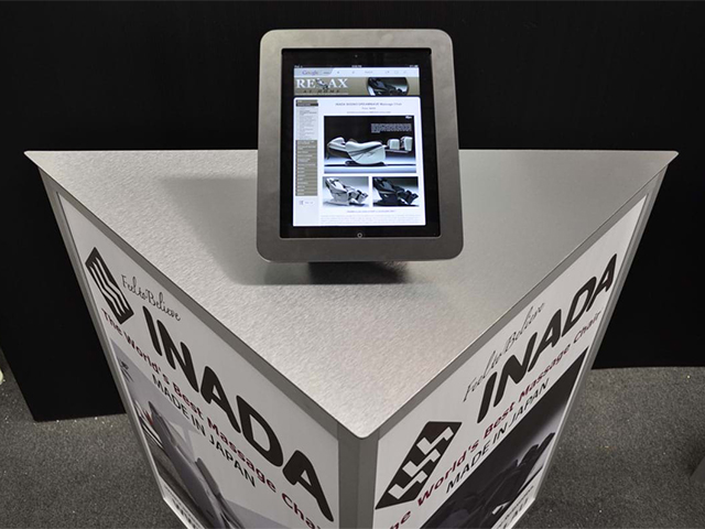 Triangular Ipad Counter