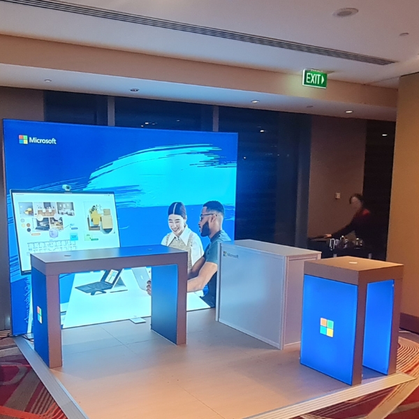 Brandframe with Internal Lighting