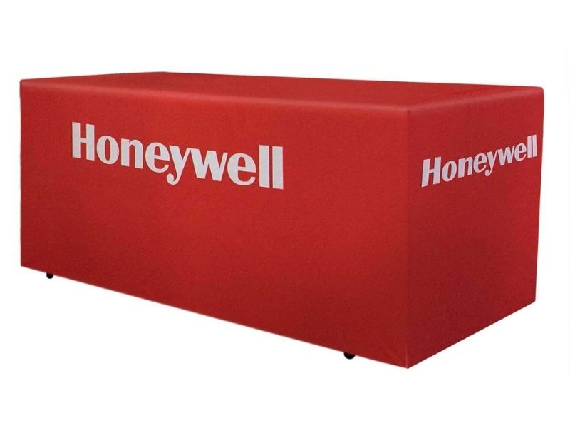 Box style table cloth