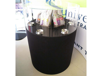 Custom Round Plinth With Case