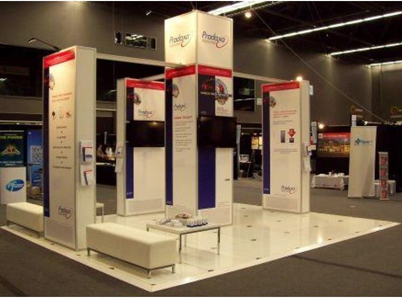 White raised flooring with ramp edge