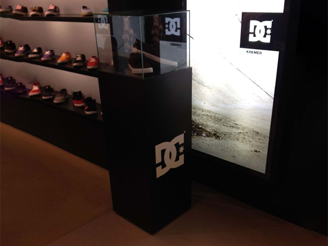 Acrylic Display Stand with Showcase