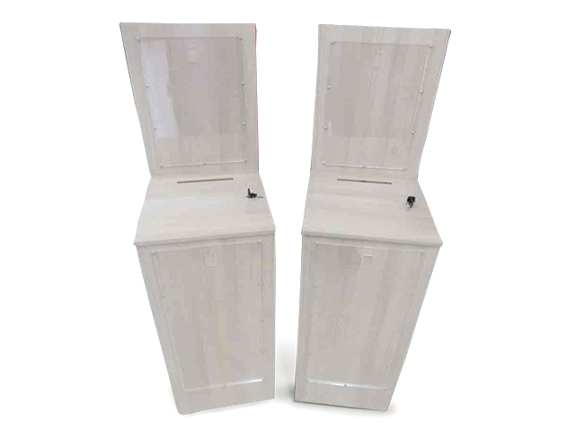 Timber Entry Box With Hinged Lid