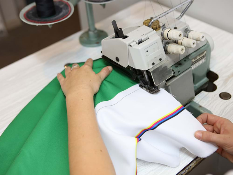 Monthly display and exhibition equipment maintenance
